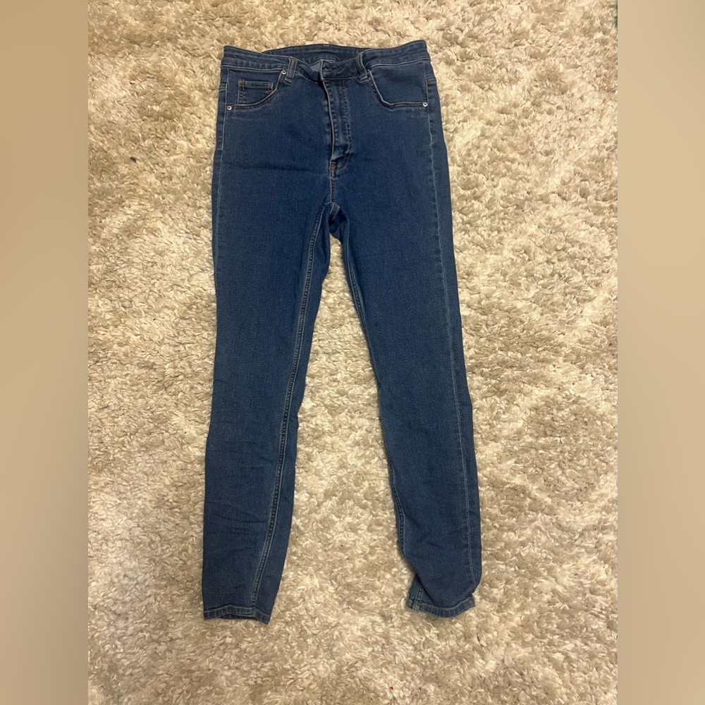 THE CLASSIC JEANS